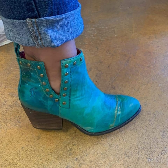Women's Turquoise Ankle Boots Booties - western style - Picture 2 of 3